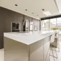 Quartz vs Granite: Choosing the Perfect Countertop for Your Home